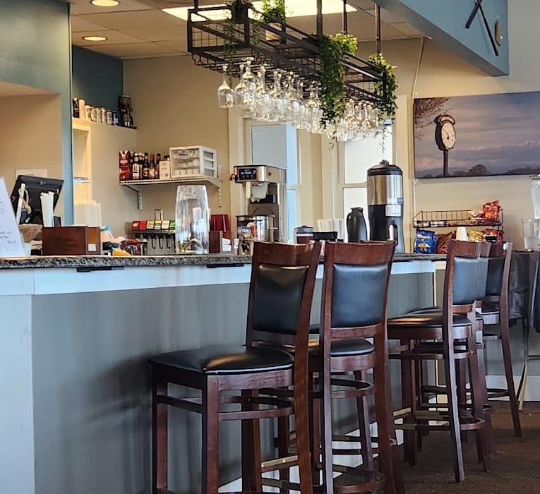 Kahite Pub and Grill dining area